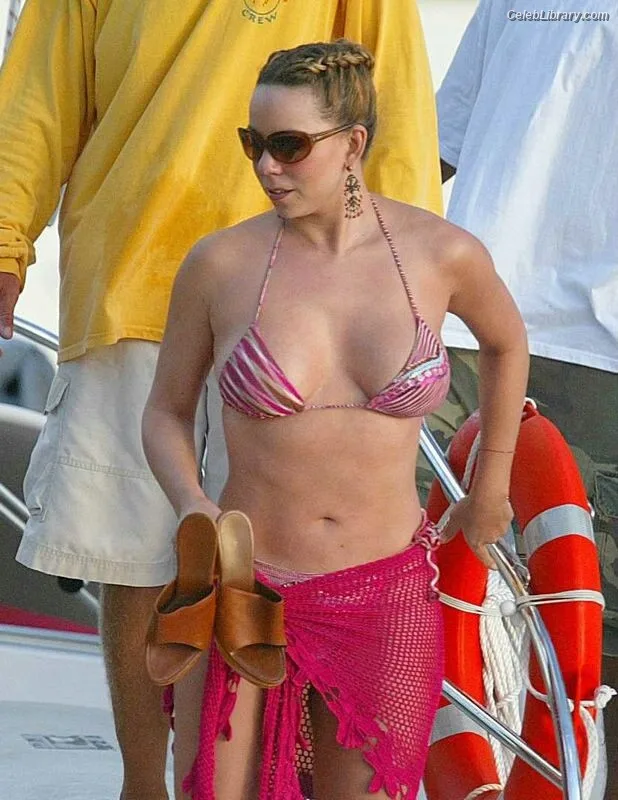 Mariah Carey photo 23 of 401