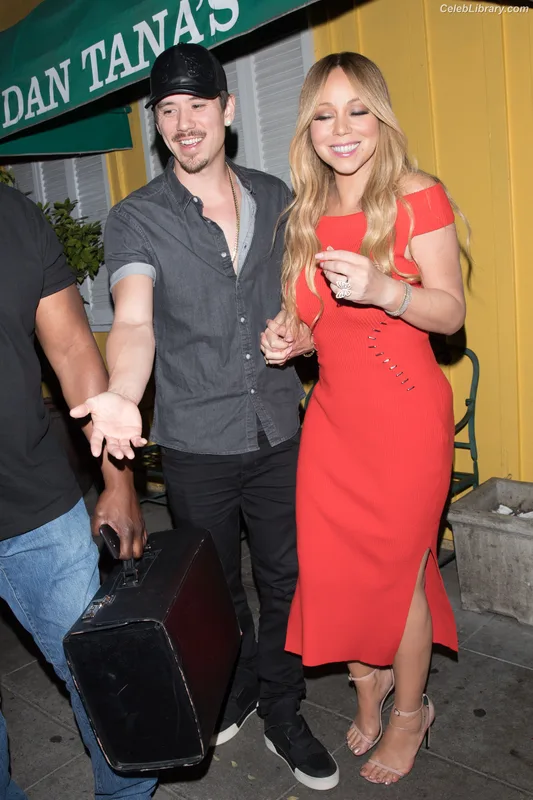 Mariah Carey photo 24 of 401