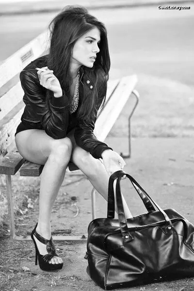 Marie Avgeropoulos photo 20 of 57
