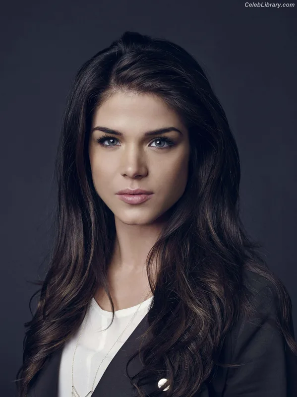 Marie Avgeropoulos photo 13 of 58