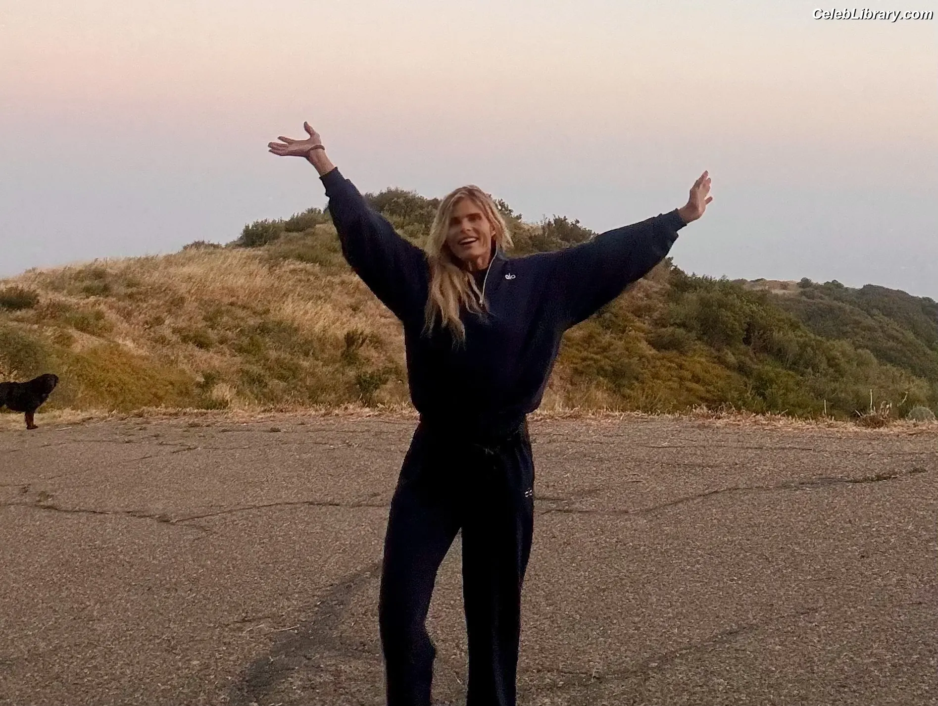 Mariel Hemingway photo 12 of 145