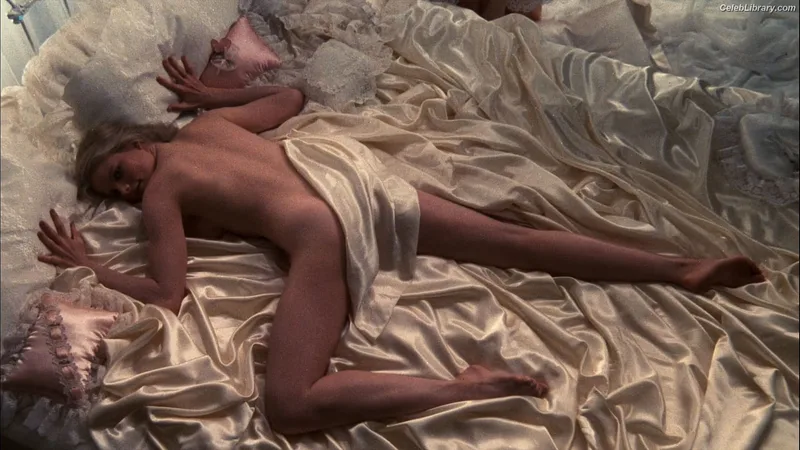Mariel Hemingway photo 2 of 146