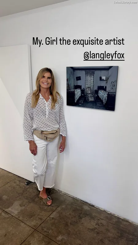 Mariel Hemingway photo 1 of 146