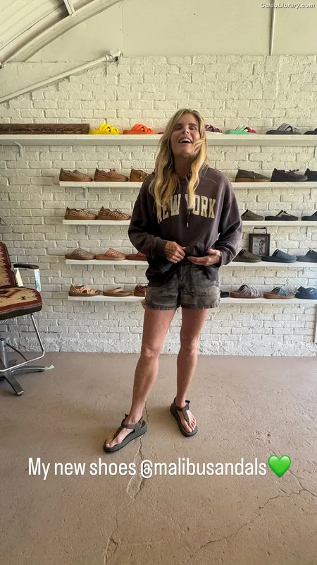 Mariel Hemingway photo 4 of 146