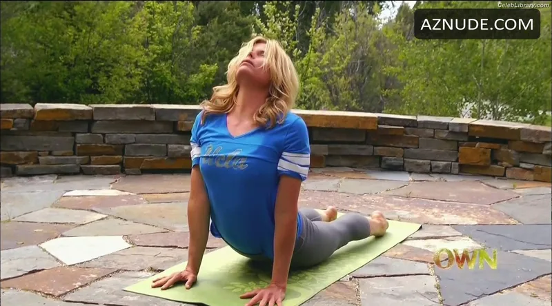 Mariel Hemingway photo 19 of 146
