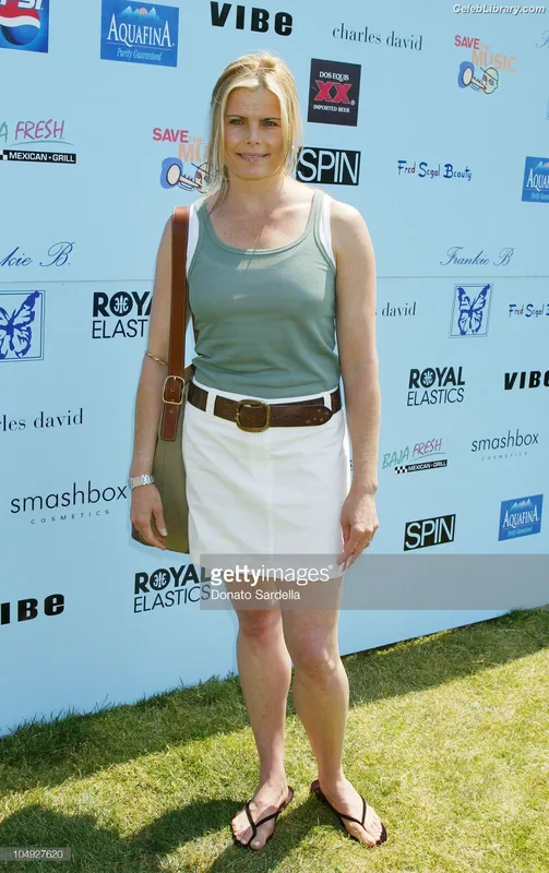 Mariel Hemingway photo 5 of 146
