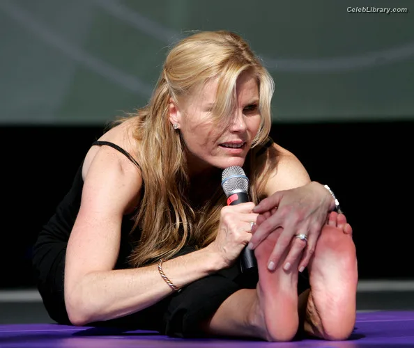 Mariel Hemingway photo 6 of 146