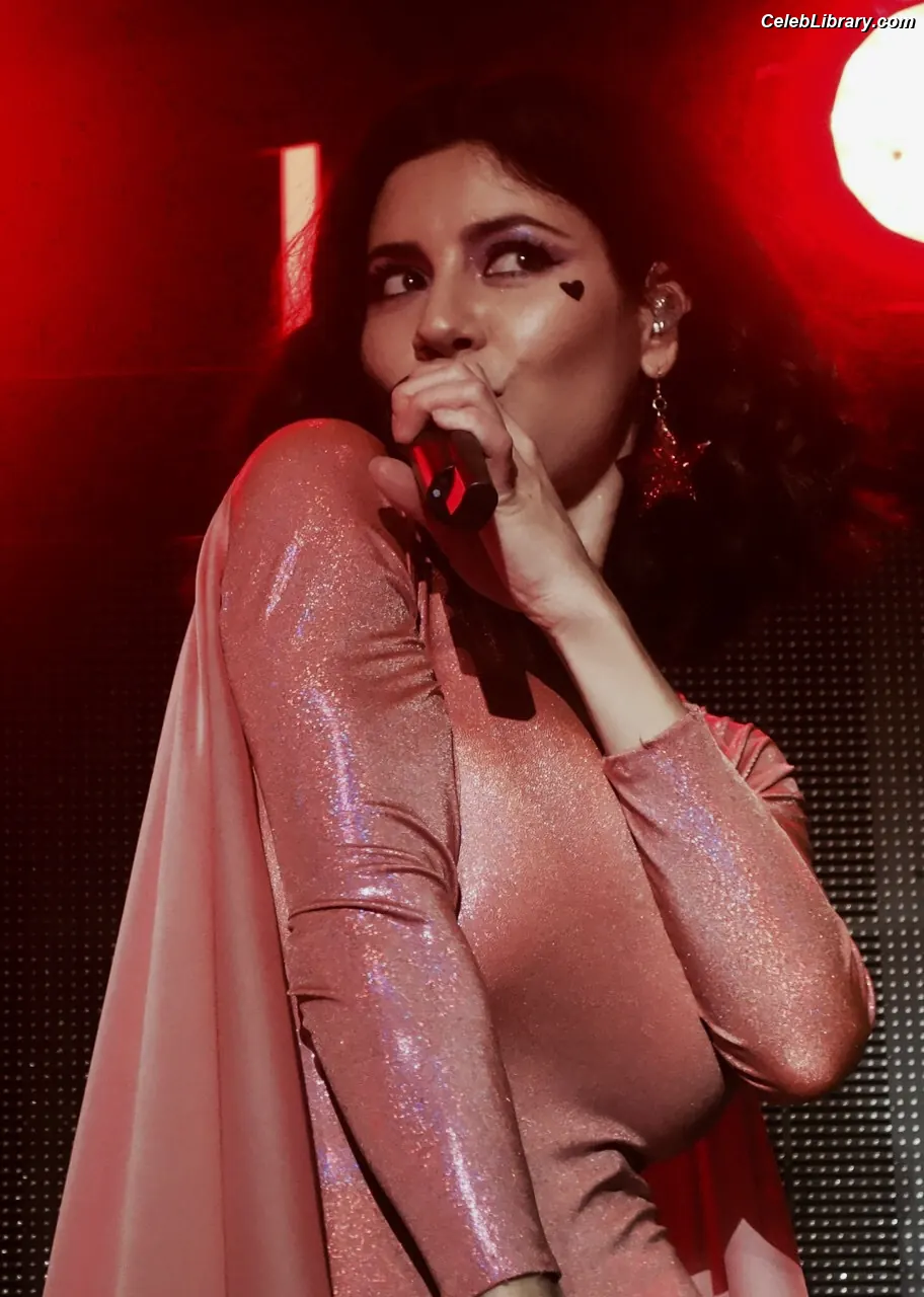 Marina Diamandis photo 22 of 533