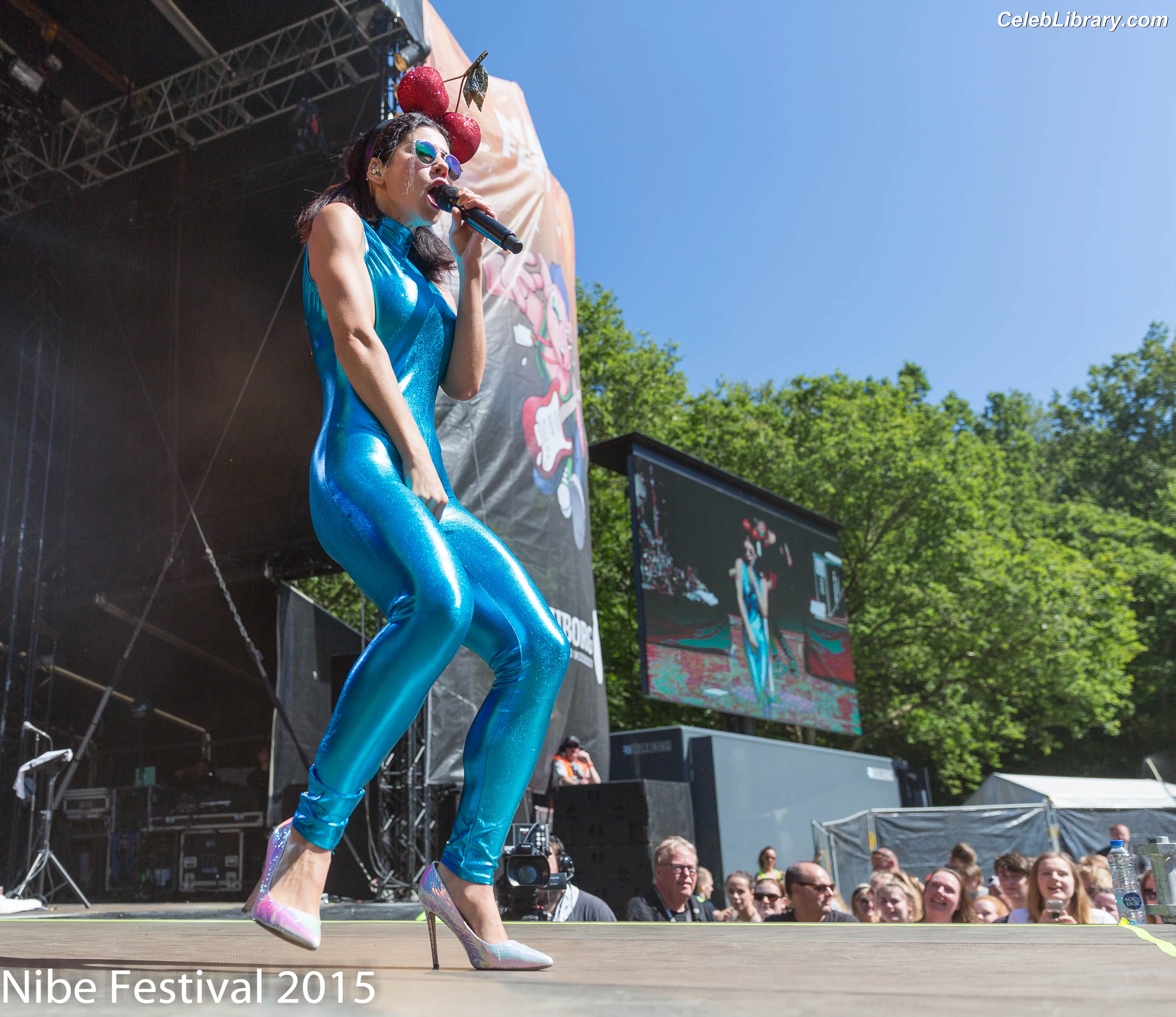 Marina Diamandis photo 23 of 533
