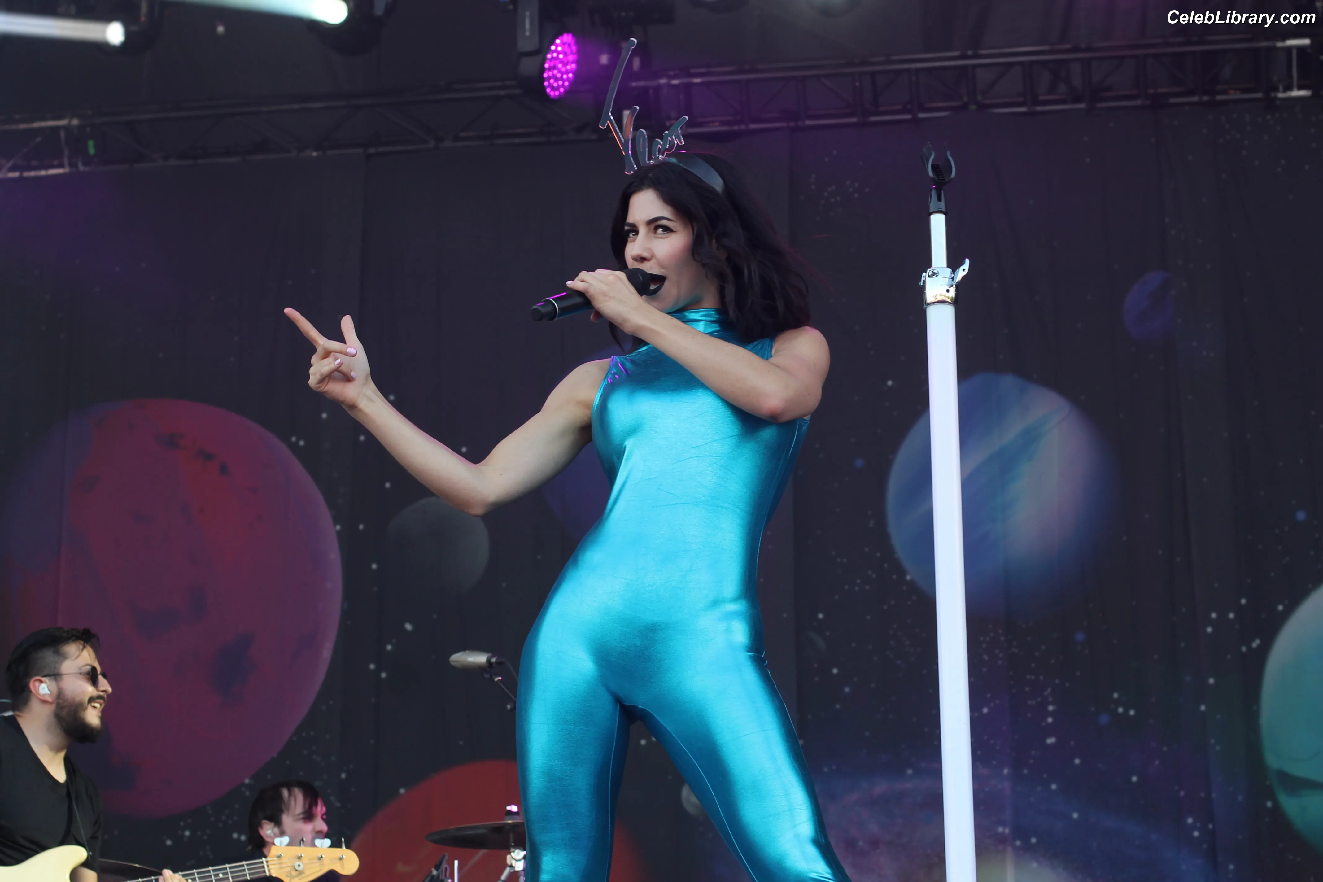 Marina Diamandis photo 6 of 533