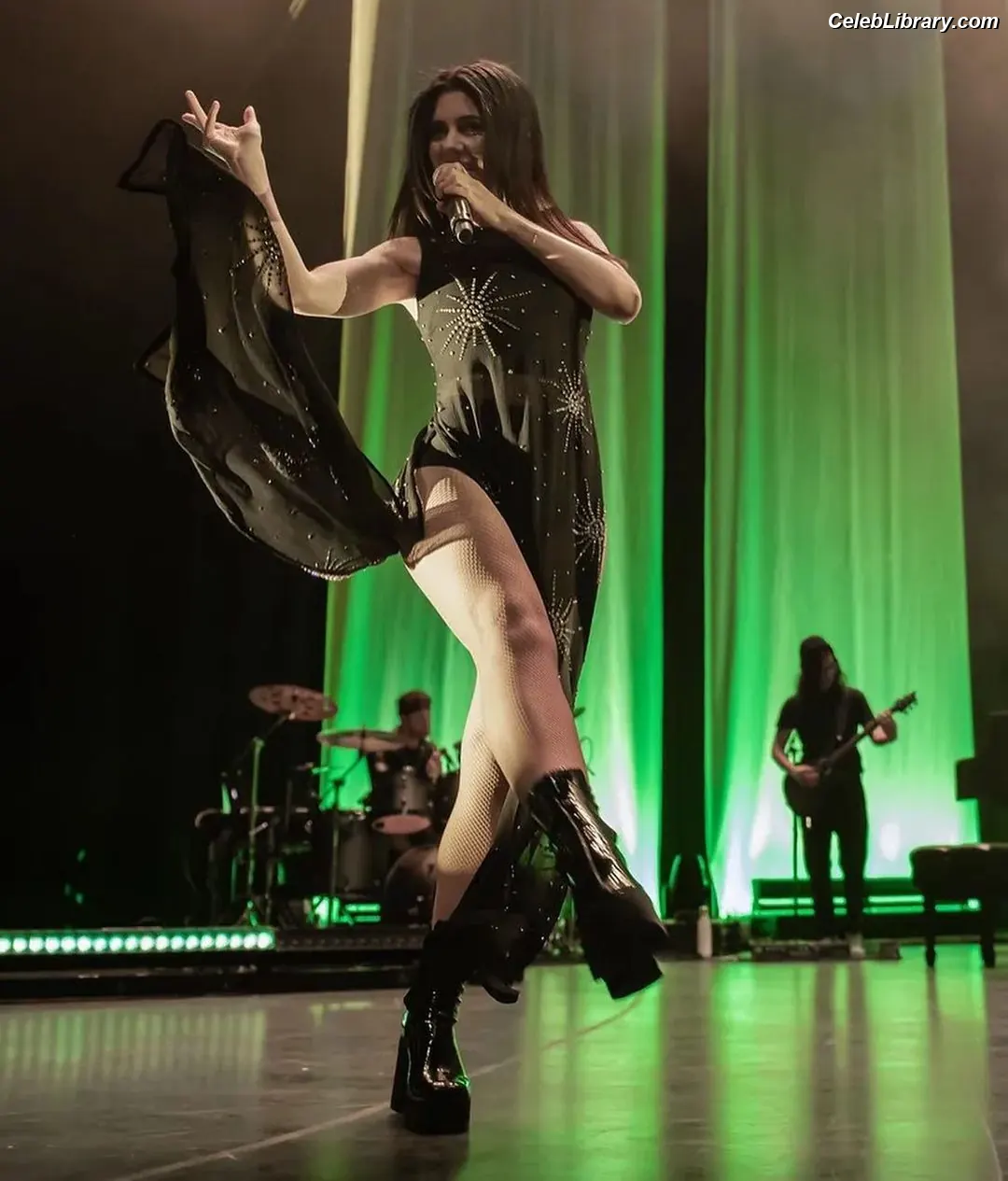 Marina Diamandis photo 3 of 533