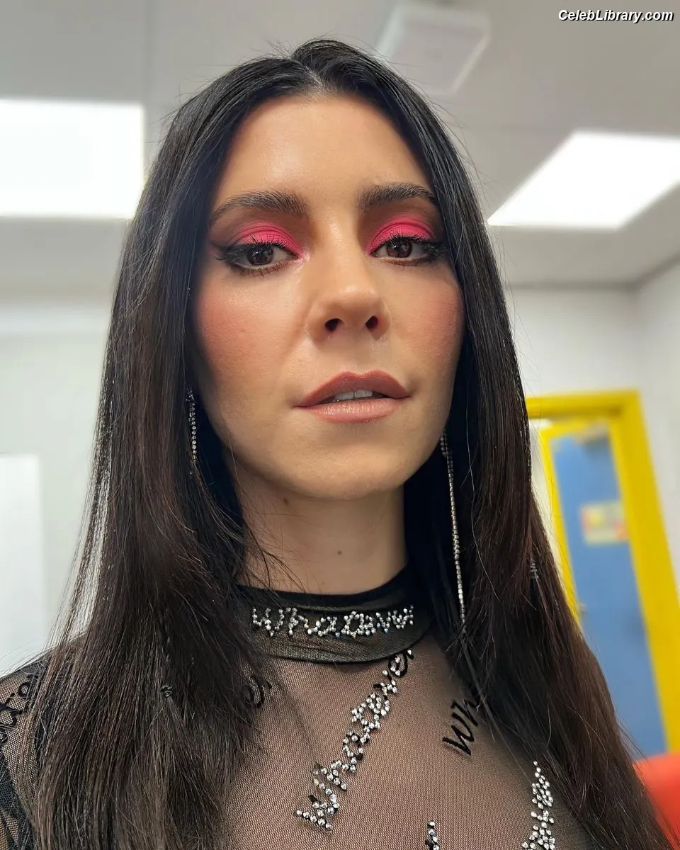 Marina Diamandis photo 11 of 533