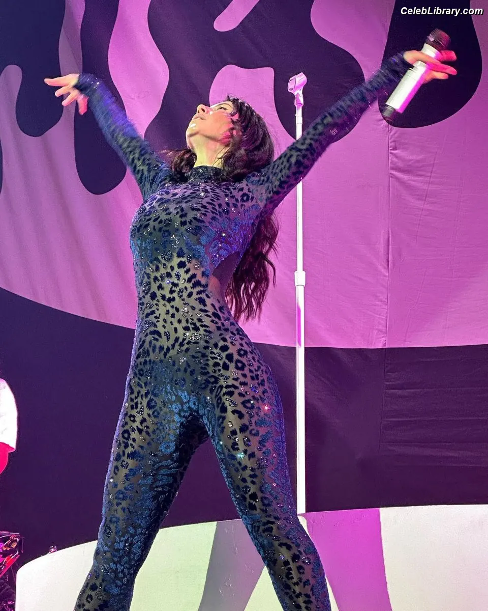 Marina Diamandis photo 15 of 533
