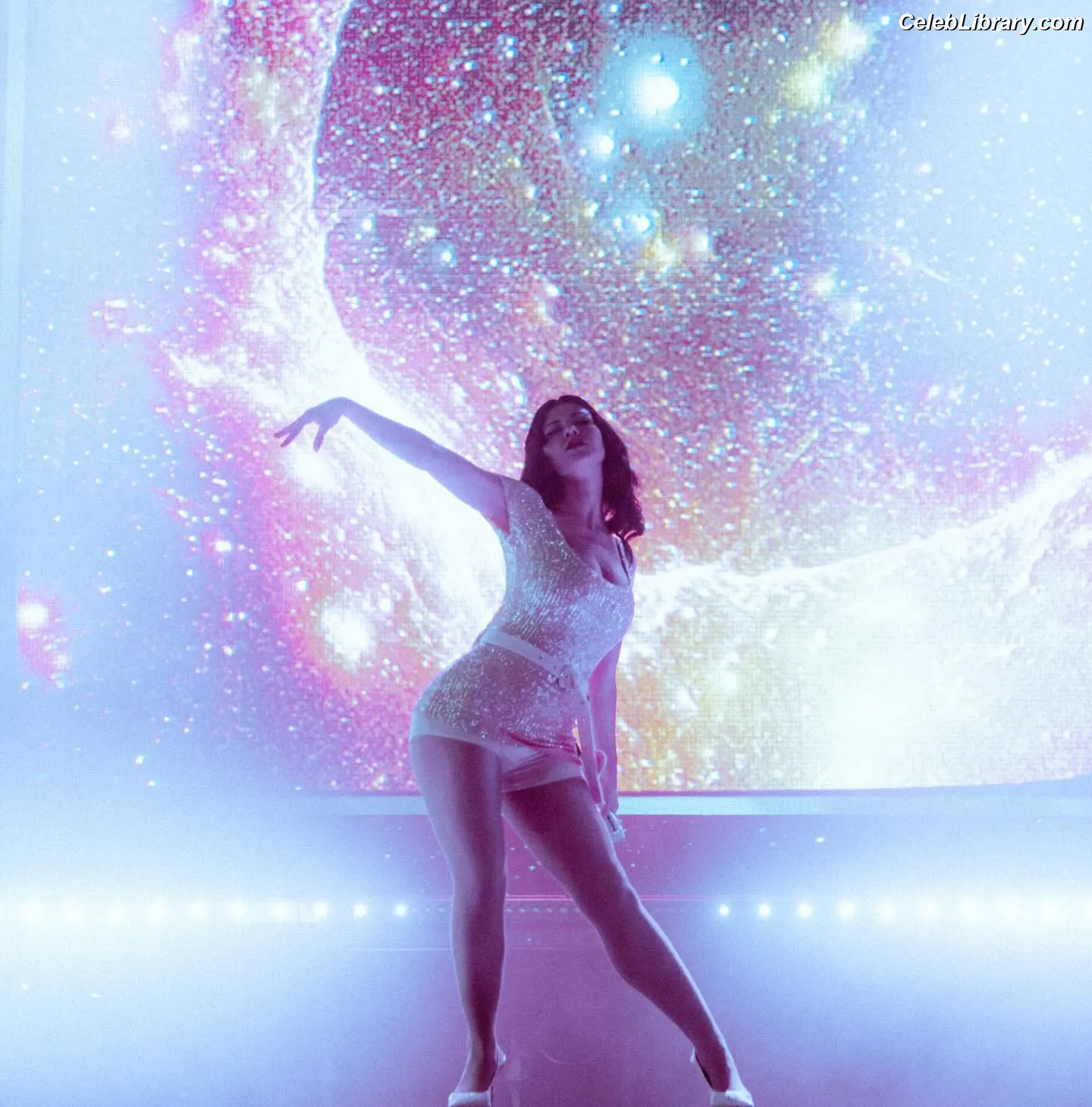 Marina Diamandis photo 6 of 533