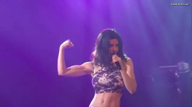 Marina Diamandis photo 10 of 533