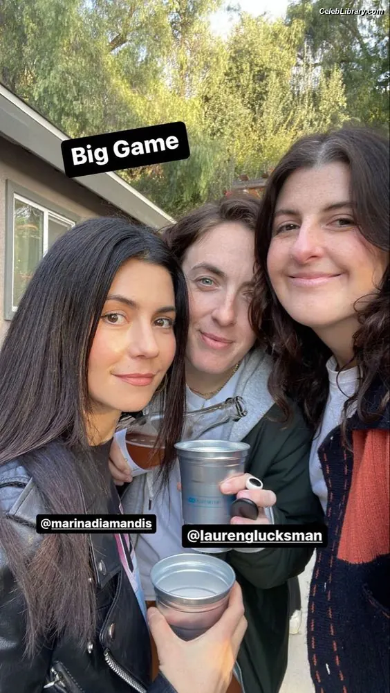 Marina Diamandis photo 22 of 533