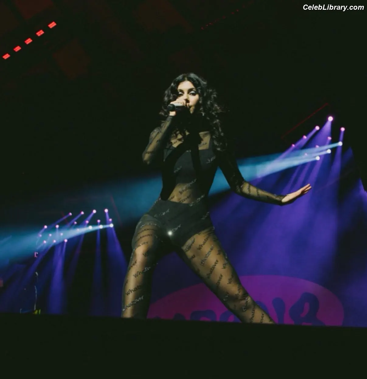 Marina Diamandis photo 9 of 533