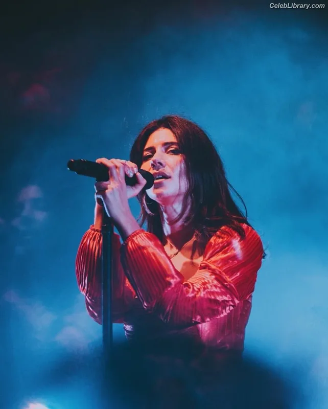Marina Diamandis photo 17 of 534