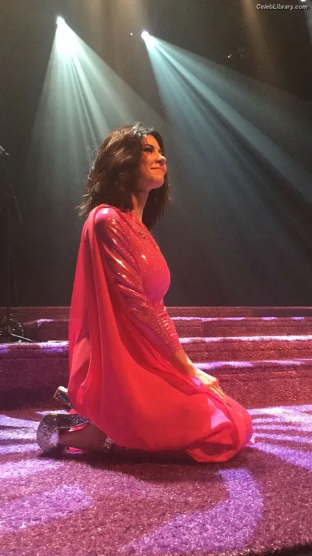 Marina Diamandis photo 5 of 534