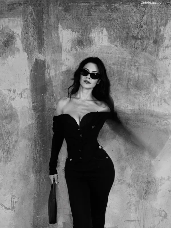 Marina Diamandis photo 10 of 534