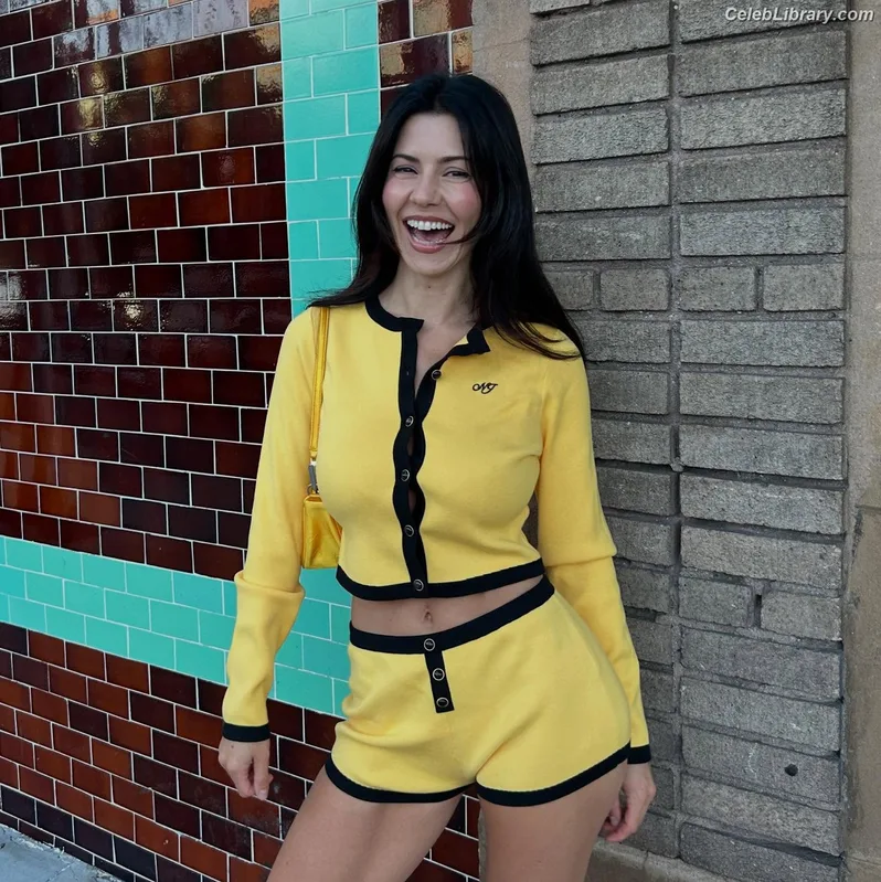 Marina Diamandis photo 11 of 534