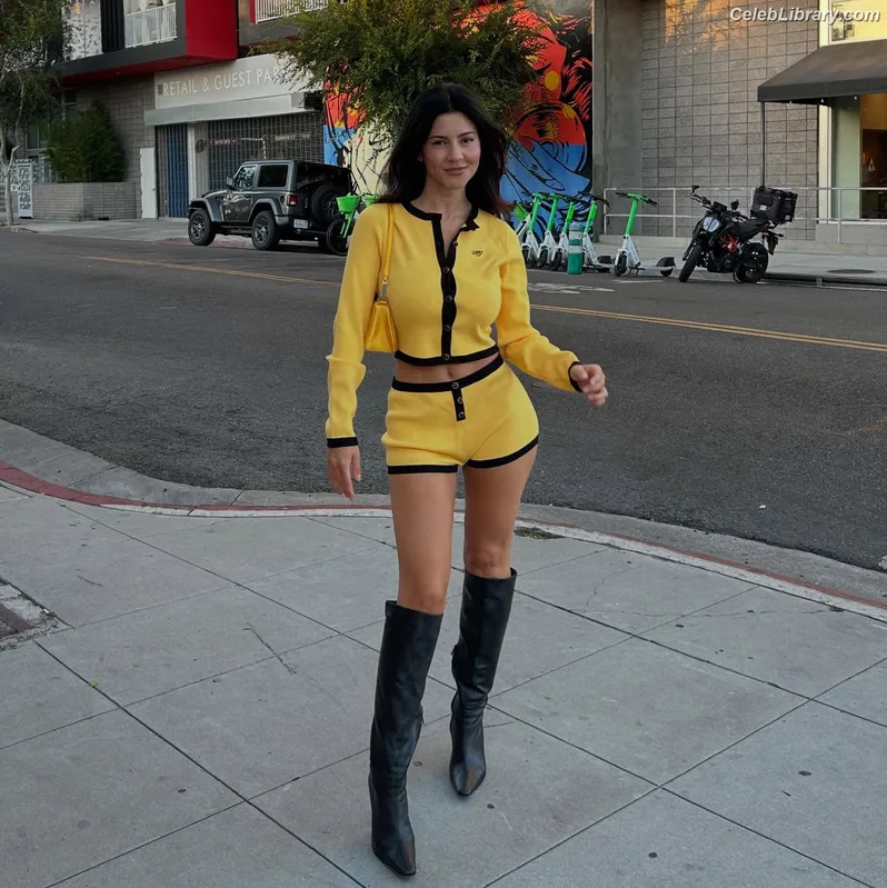 Marina Diamandis photo 12 of 534
