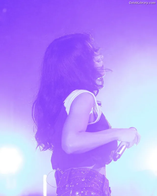 Marina Diamandis photo 11 of 534