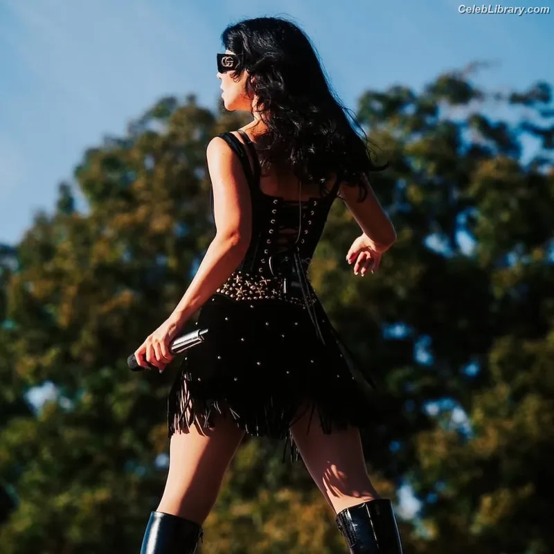 Marina Diamandis photo 1 of 534