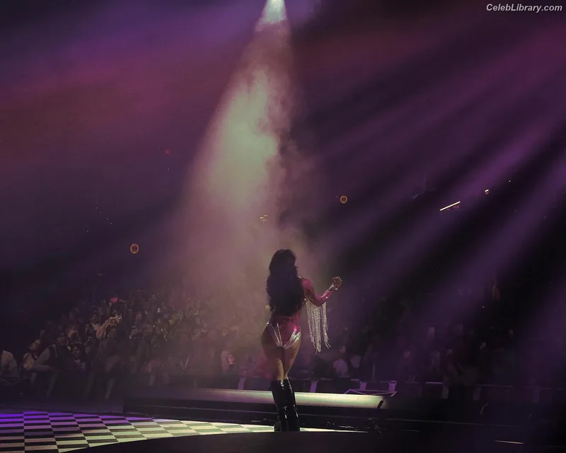 Marina Diamandis photo 7 of 534