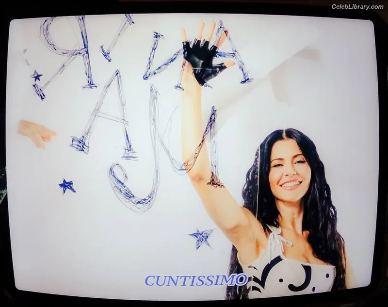 Marina Diamandis photo 15 of 534