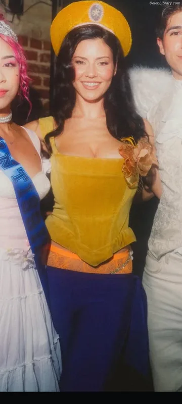 Marina Diamandis photo 4 of 534
