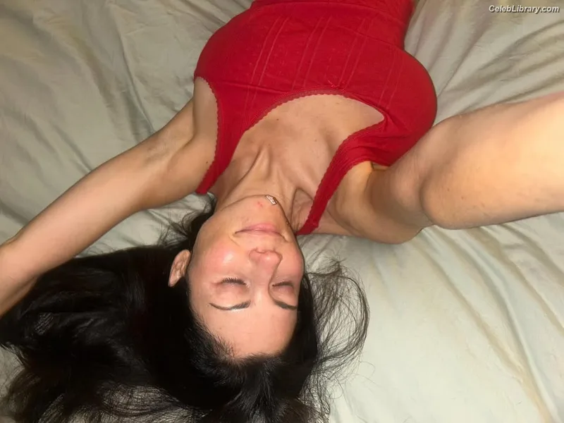 Marina Diamandis photo 7 of 534
