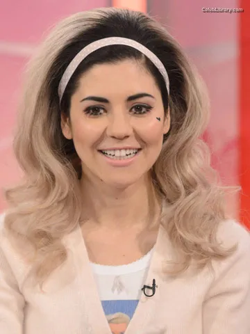 Marina Diamandis photo 11 of 534