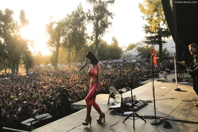 Marina Diamandis photo 20 of 534