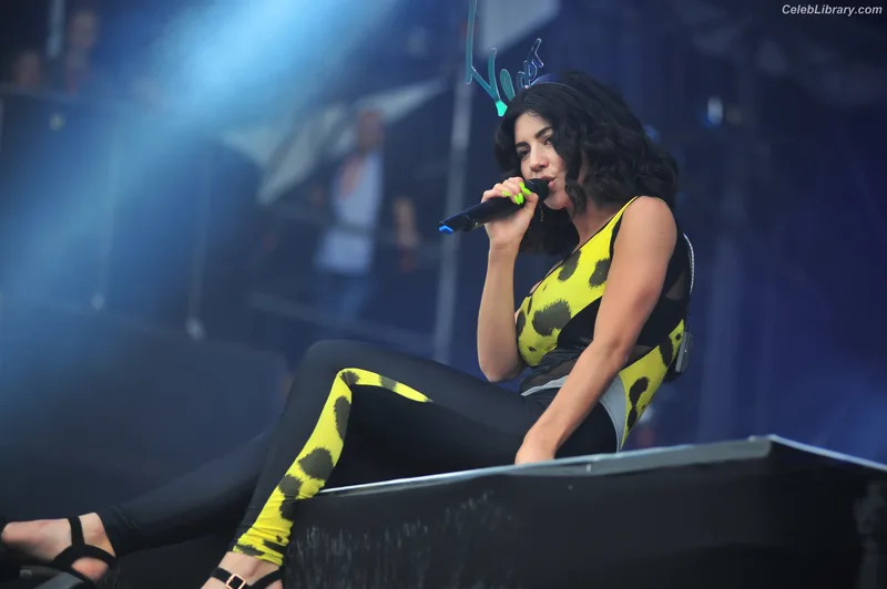 Marina Diamandis photo 23 of 534