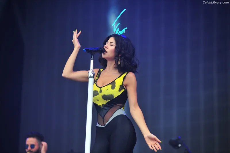 Marina Diamandis photo 24 of 534