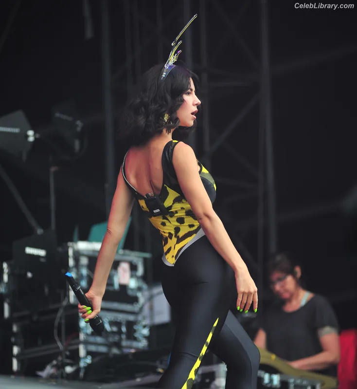 Marina Diamandis photo 2 of 534