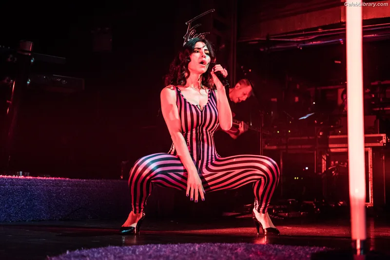Marina Diamandis photo 10 of 534
