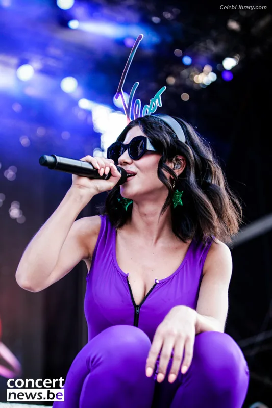 Marina Diamandis photo 7 of 534
