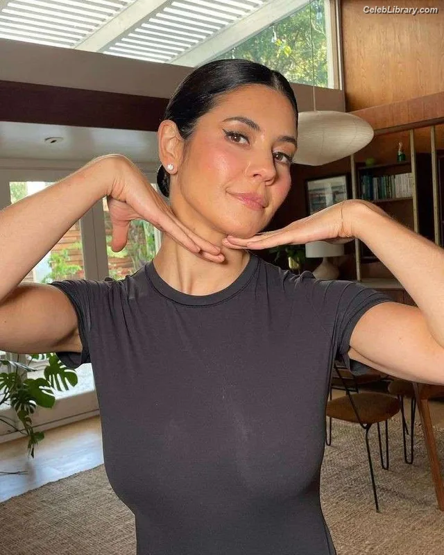 Marina Diamandis photo 11 of 534