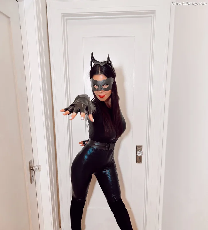 Marina Diamandis photo 19 of 534