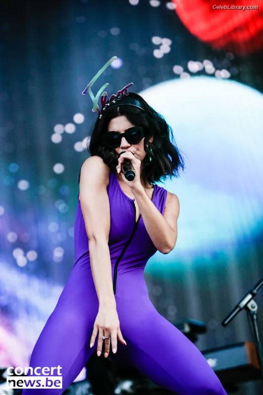 Marina Diamandis photo 3 of 534