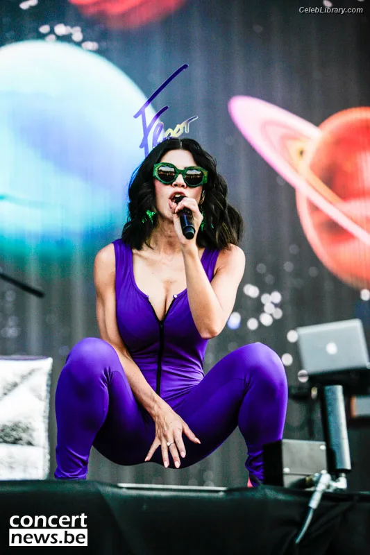 Marina Diamandis photo 4 of 534