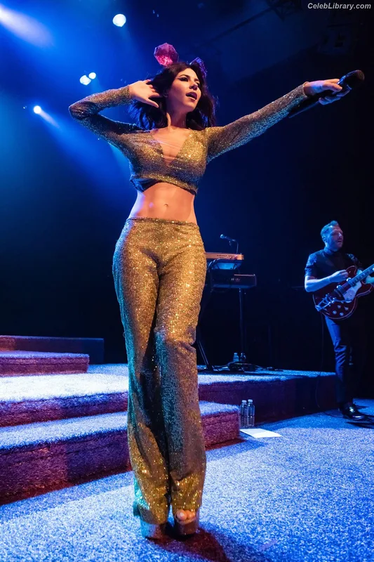 Marina Diamandis photo 10 of 534