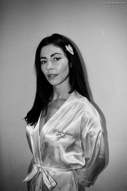 Marina Diamandis photo 18 of 534