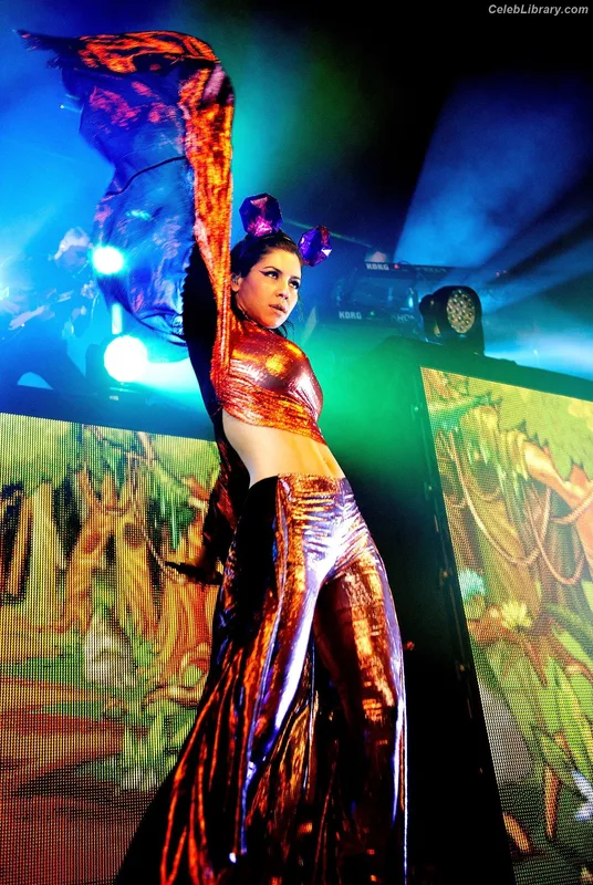 Marina Diamandis photo 12 of 534