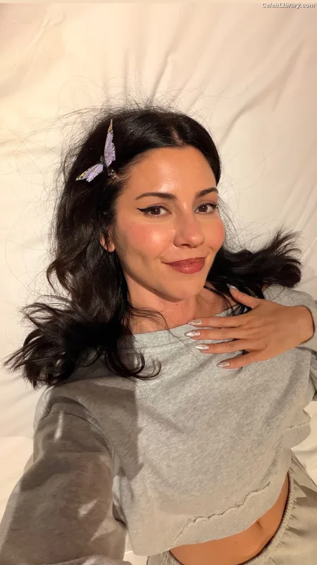 Marina Diamandis photo 8 of 534