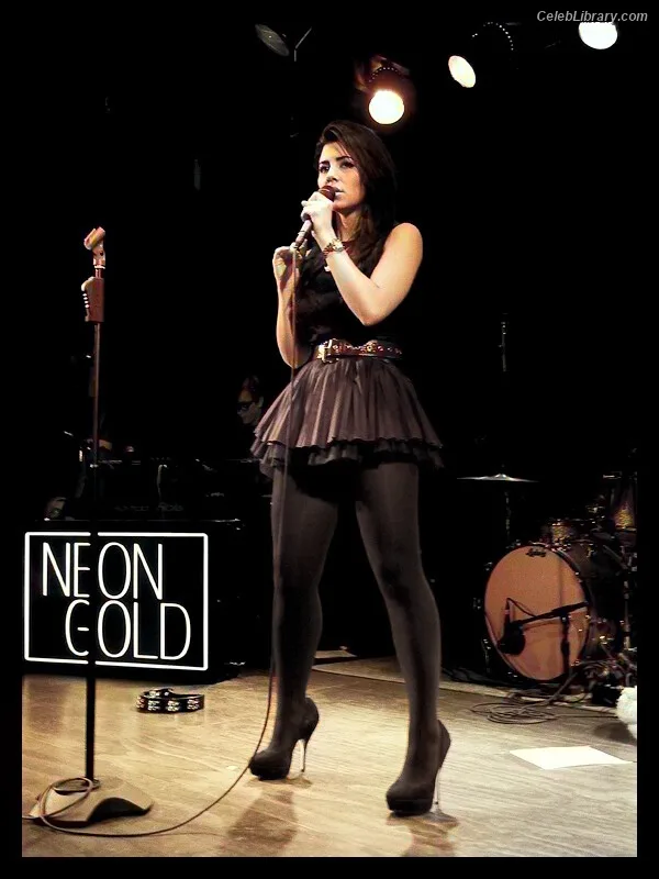 Marina Diamandis photo 21 of 534