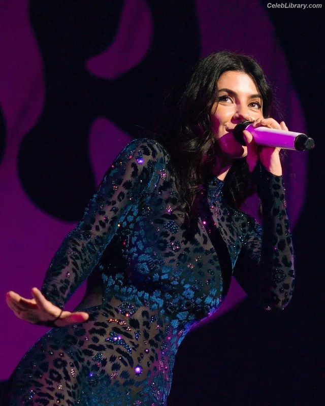 Marina Diamandis photo 22 of 534