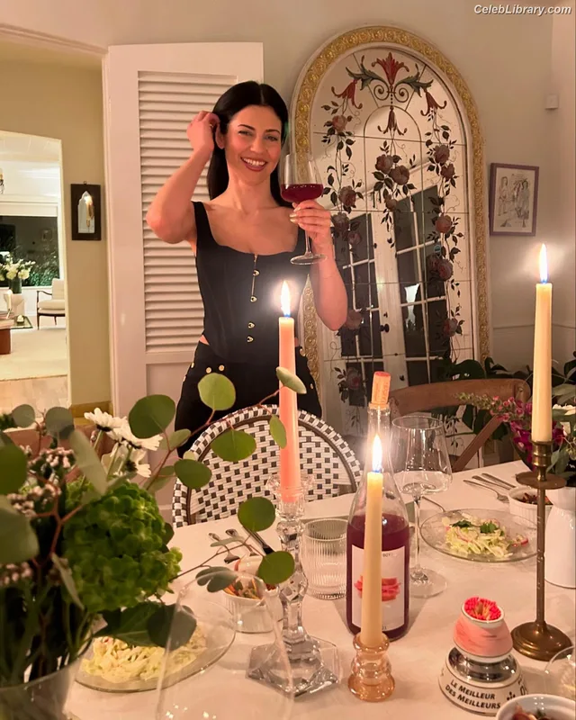 Marina Diamandis photo 4 of 534